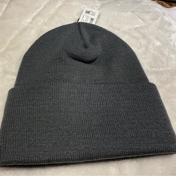 Adidas Gray Knit Beanie Unisex Adult One Size  NEW - Picture 2 of 4